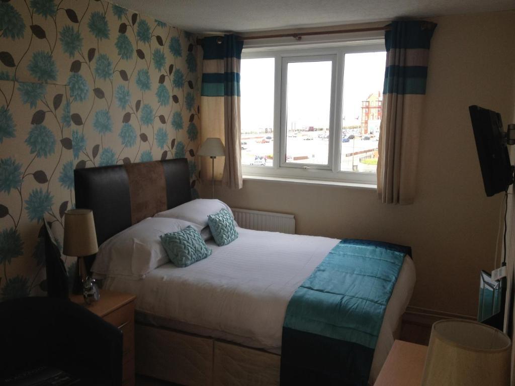 The Berwyn Guest Accommodation Blackpool Bilik gambar